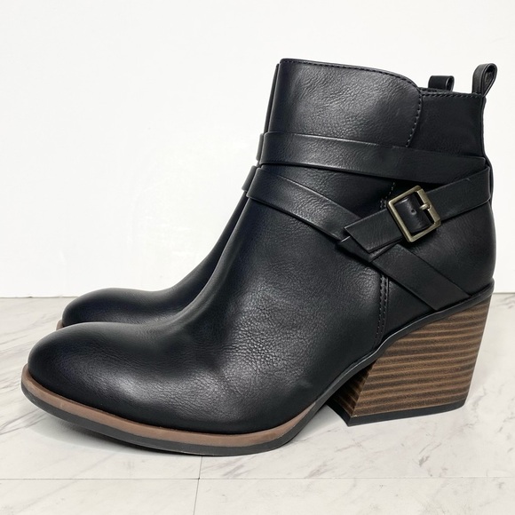 Korks Heidi Black Stacked Heel Bootie 8 1/2 M - Picture 1 of 16